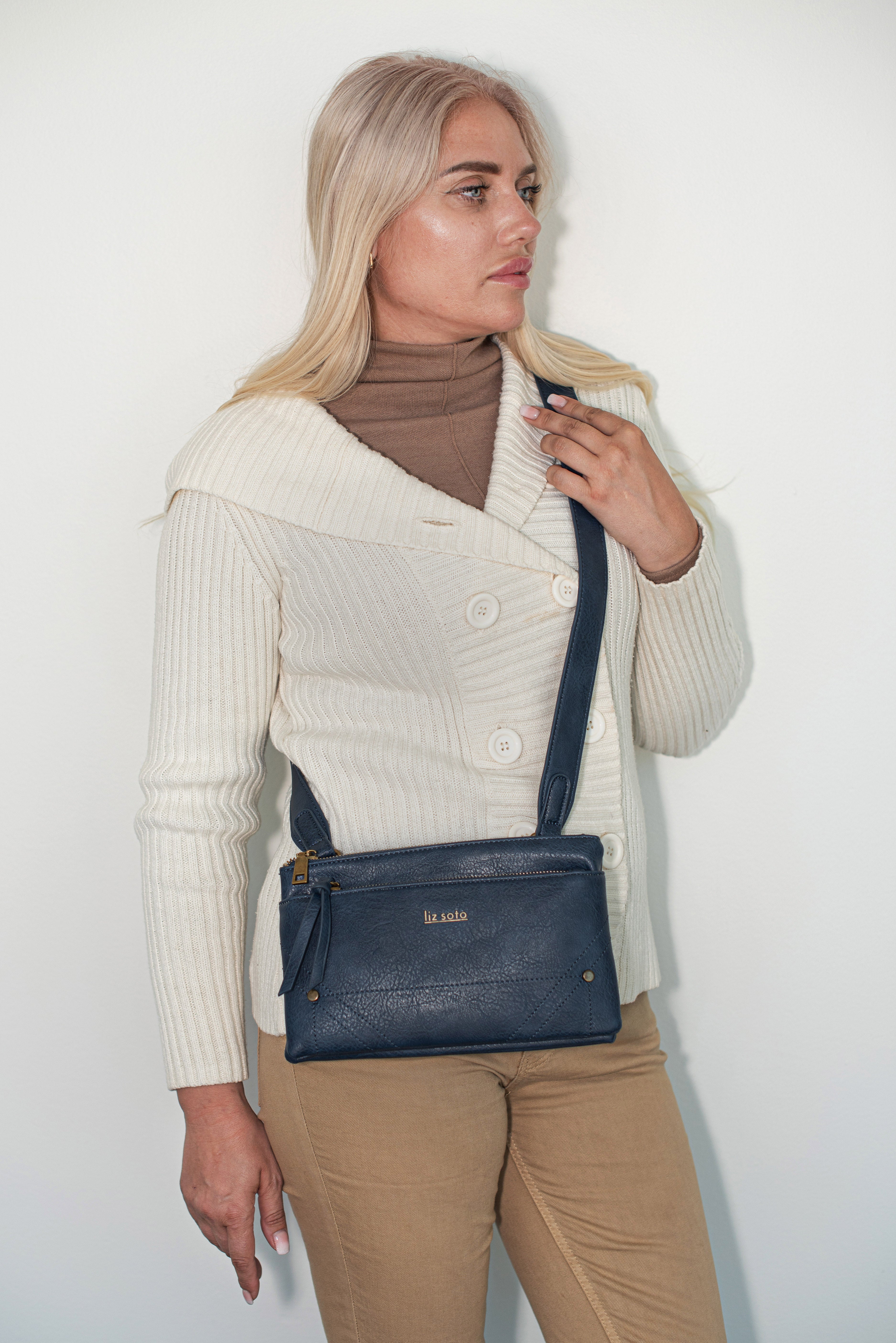 Zoe Navy | Crossbody Bag