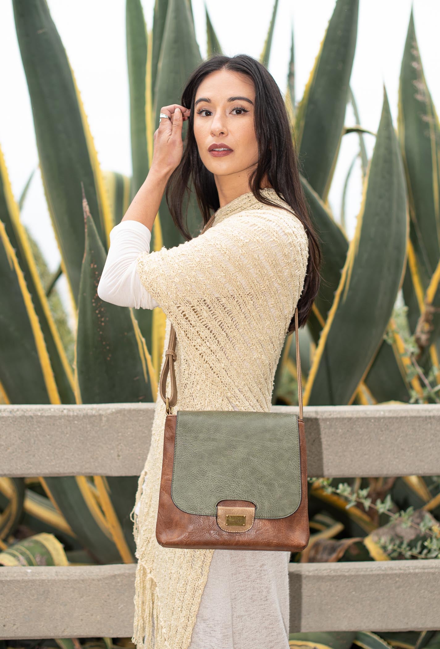 Amy Olive | Crossbody Bag