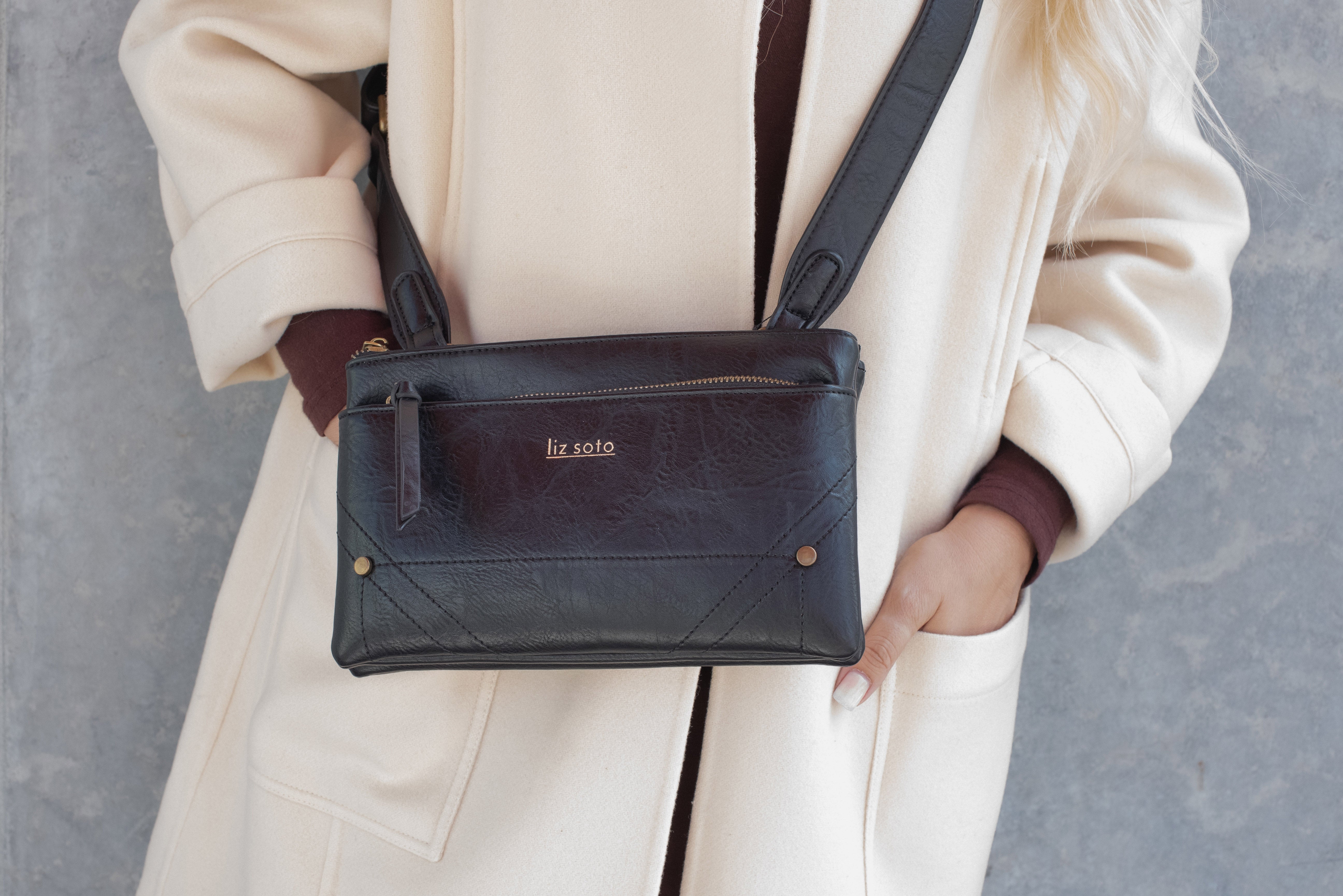 Zoe Black | Crossbody Bag
